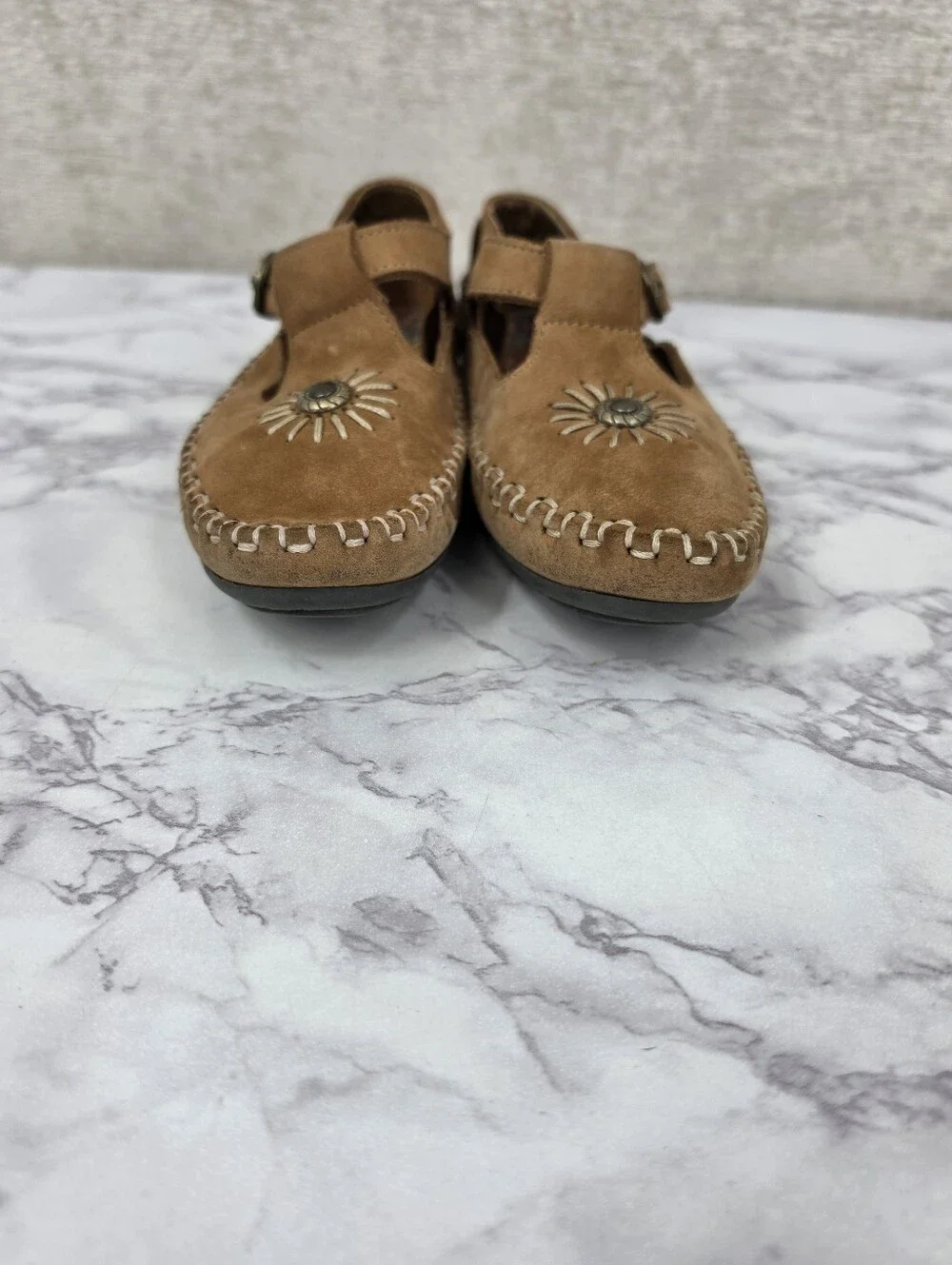 Vintage Hush Puppies Girls Tan Leather Mary Jane Moccasin Shoes Boho Western